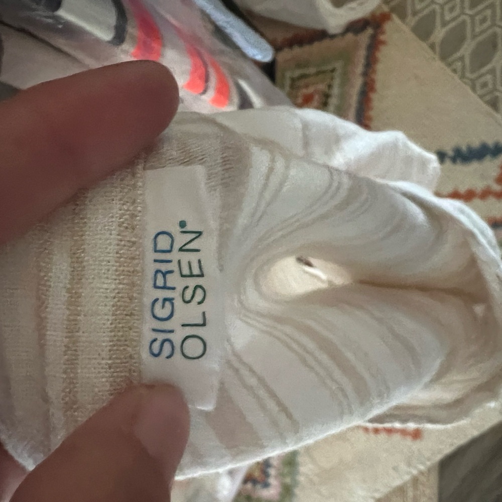 Sigrid Olsen Elegant Cream and Light Tan Linen/Rayon Women's Top - Picture 4 of 4